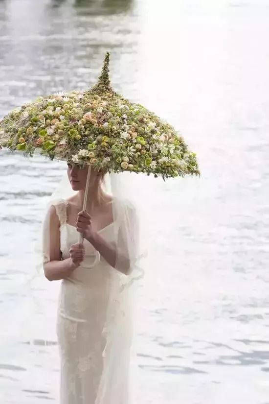 雨伞的用途有哪些 你以为它就只能挡挡雨遮遮太阳么