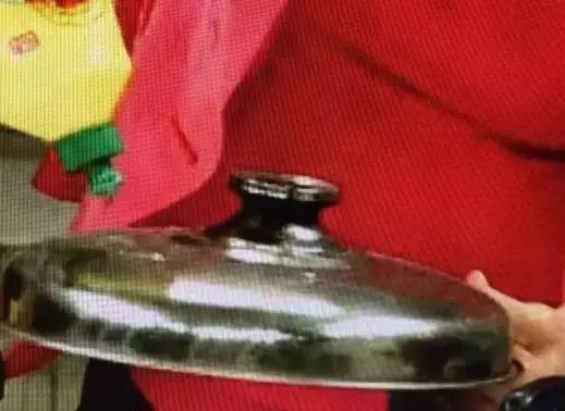 家里锅盖油腻腻怎么办 教你几招清洗锅盖干干净净