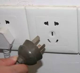 冰箱怎样快速除冰