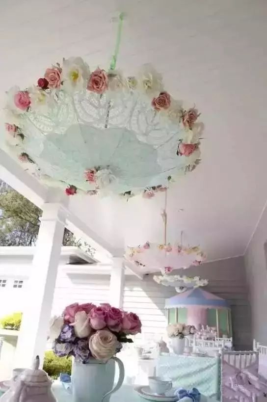 雨伞的用途有哪些 你以为它就只能挡挡雨遮遮太阳么
