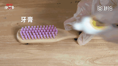 小白鞋清洗方法