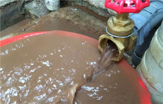 地暖的水可以洗澡吗 地暖里的水可以洗澡吗