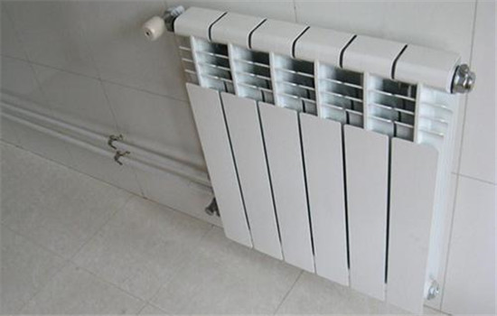 暖气片从哪放气 暖气片哪个是放气阀门