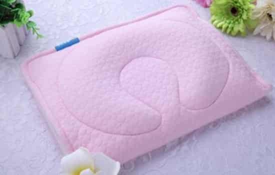 婴儿枕头装什么好 婴儿枕头用什么填充物