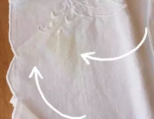 衣服上有脏东西怎么洗 衣服有脏东西清洗妙招
