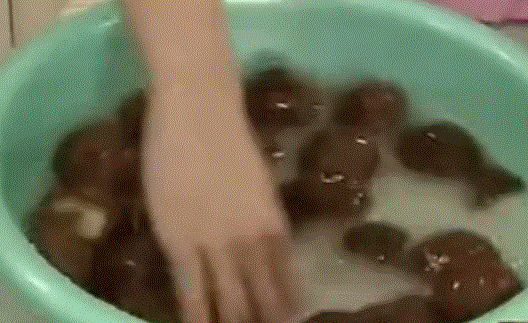 食物清洗小窍门 脏东西轻轻松松就出来了