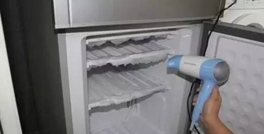 冰箱结冰太厚怎么办 冰箱结冰厚处理妙招