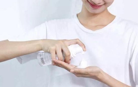 护肤品要不要经常换 护肤品需要经常换牌子吗