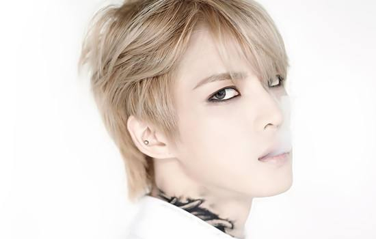 青木灰男生发型 男生青木亚麻灰