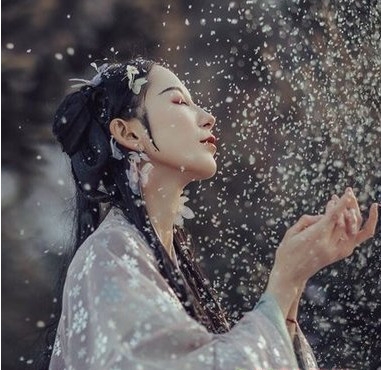 古代简单发型 古代简单发型梳法