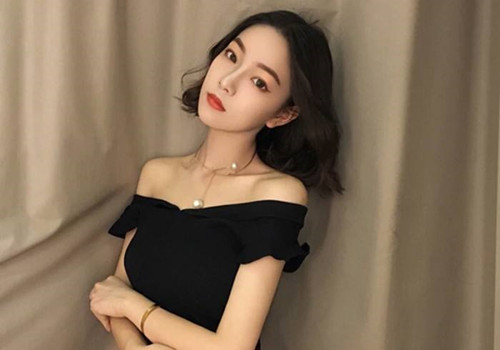 卷发比直发显老吗 直发显小还是卷发显小