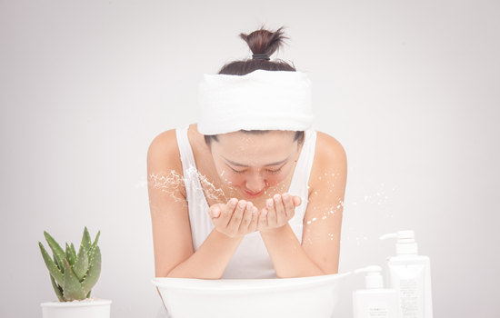 热水洗脸与冷水洗脸的不同之处
