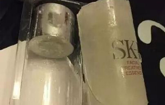 化妆品水冻了还能用吗 冬天化妆品冻了还能用吗
