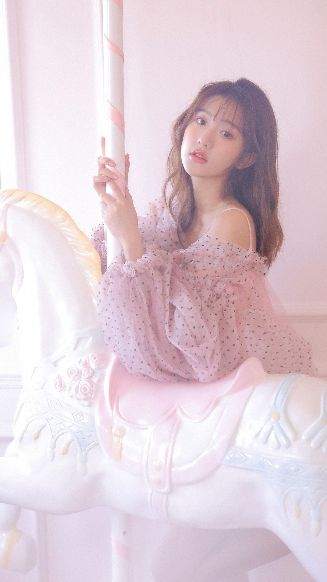 好看的高清气质高挑美女手机壁纸