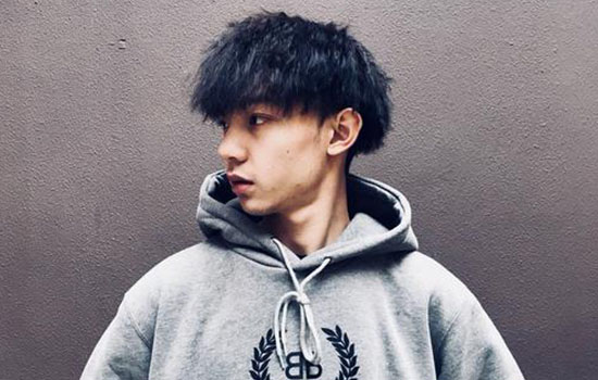 锡纸烫用发胶还是啫喱膏