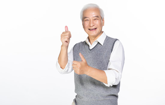 土豆皮染头发的方法