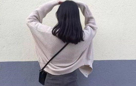 染完黑发能染其他颜色吗