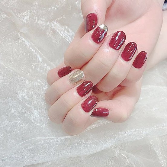 圆形红色银色法式新娘美甲图片美甲款式
